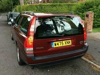 used Volvo V70 2.4