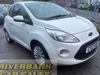 Używany Ford Ka Zetec 69 KM (50 kW) 2012 Biały Hatchback