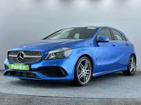 Begagnad Mercedes A200 AMG line 2017 Blå Halvkombi