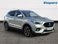 Usado MG ZS Exclusive 105 CV (77 kW) 2024 Plateado Berlina