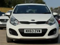 Used Kia Rio 75 HP (55 kW) 2013 White Hatchback