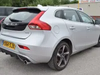 Used Volvo V40 R-Design 190 HP (139 kW) 2015 Silver Hatchback