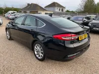 Usado Ford Mondeo Zetec 150 HP (110 kW) 2021 Preto Citadino