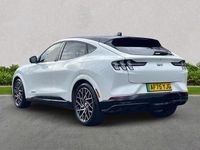 New Ford Mustang Extended Range 487 HP (358 kW) 2025 White Hatchback