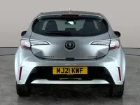Used Toyota Corolla 122 HP (89 kW) 2021 Silver Hatchback