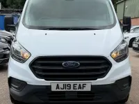 Used Ford Transit Custom 105 HP (77 kW) 2019 White Van