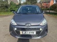 Begagnad Hyundai i10 Premium 83 HK (61 kW) 2017 Grå Halvkombi