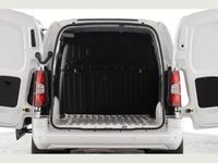 Begagnad Vauxhall Combo 100 kW (136 HK) 2024 Vit Minibuss