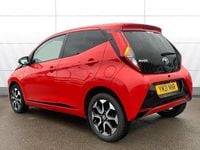 Used Toyota Aygo Trend 72 HP (52 kW) 2021 Red Hatchback