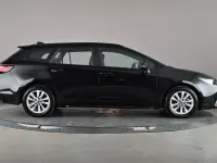 Used Toyota Corolla 140 HP (102 kW) 2024 Black Estate