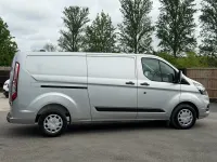 Begagnad Ford Transit Custom Trend 130 HK (95 kW) 2022 Silver Van