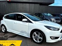 Used Ford Focus Zetec 120 HP (88 kW) 2016 White Hatchback