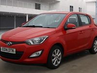 Käytetty Hyundai i20 Active 85 HP (62 kW) 2014 Punainen Viistoperä