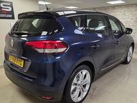 Used Renault Scénic IV Iconic 2018 Blue MPV