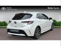 Usado Toyota Corolla Design 122 CV (89 kW) 2020 Blanco Utilitario
