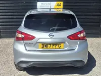Second-hand Nissan Pulsar Tekna 115 CP (84 kW) 2017 Argintiu Hatchback