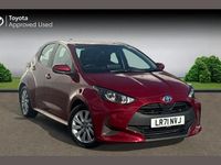 Used Toyota Yaris Hybrid 113 HP (83 kW) 2021 Red Hatchback