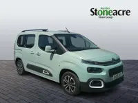 Used Citroën Berlingo Flair 130 HP (95 kW) 2019 Green MPV