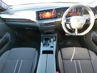 Used Vauxhall Astra 114 kW (156 HP) 2024 White Hatchback