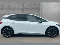 Used Cupra Born e-Boost 169 kW (231 HP) 2025 White Hatchback