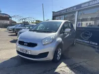 Used Kia Venga 125 HP (91 kW) 2013 Silver Hatchback