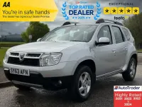 Usado Dacia Duster Lauréate 110 HP (80 kW) 2013 Prateado SUV