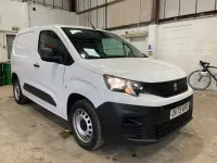 Used Peugeot Partner Premium 131 HP (96 kW) 2023 White MPV