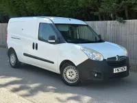 Usado Vauxhall Combo 105 CV (77 kW) 2017 Blanco Monovolumen