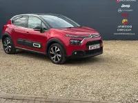 Used Citroën C3 Shine 99 HP (72 kW) 2022 Red Hatchback