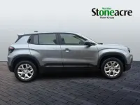 Usado Jeep Avenger Altitude 114 kW (156 HP) 2025 Cinzento SUV