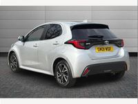 Used Toyota Yaris Hybrid Design 116 HP (85 kW) 2021 Silver Hatchback