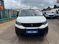 Used Peugeot Partner 131 HP (96 kW) 2021 White MPV