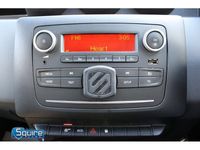Begagnad Dacia Duster Essentiel 100 HK (73 kW) 2021 Orange SUV
