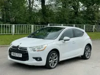 Begagnad Citroën DS4 2012 Vit Halvkombi