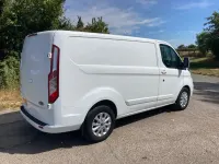 Used Ford Transit Custom Limited 130 HP (95 kW) 2019 White Van