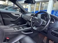 Used Jaguar F-Pace R-Sport 180 HP (132 kW) 2018 Red SUV