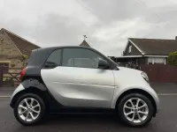 Usado Smart ForTwo Coupé Passion 71 CV (52 kW) 2018 Negro Coupe