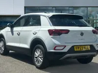 Used VW T-Roc Life 150 HP (110 kW) 2023 Pure white SUV