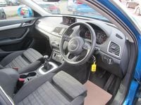 Begagnad Audi Q3 Performance 2016 Blå SUV