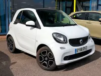 Used Smart ForTwo Coupé Premium 71 HP (52 kW) 2019 White Coupe