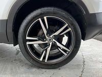 Used Volvo XC40 R-Design 197 HP (144 kW) 2022 SUV