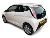Used Toyota Aygo x-press 68 HP (50 kW) 2016 White Hatchback