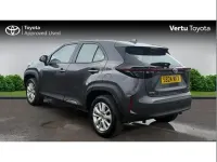 Used Toyota Yaris Cross 113 HP (83 kW) 2024 Grey SUV