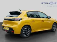 Used Peugeot 208 Allure Premium 99 HP (72 kW) 2022 Hatchback