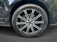 Used Mercedes V300 Premium 234 HP (172 kW) 2025 Black MPV