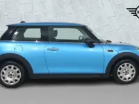 Used Mini ONE Hatch 101 HP (74 kW) 2018 Blue Hatchback