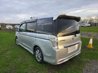 Używany Honda Stepwgn 2014 Srebrny Minivan