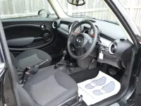 Usado Mini Cooper Hatch 122 HP (89 kW) 2011 Preto Citadino