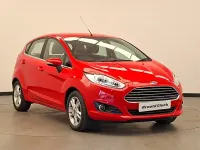 Used Ford Fiesta Zetec 100 HP (73 kW) 2016 Red Hatchback
