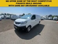 Used Vauxhall Vivaro S 100 HP (73 kW) 2022 White MPV
